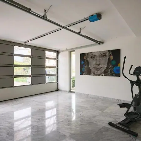 Villa 6 Bedrooms With A Heated Swimming Pool Antibes